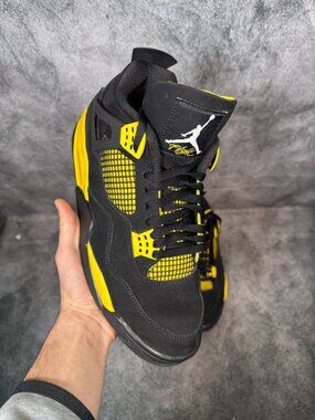 Size 12 | Jordan 4 Thunder No Box | Pre-Owned